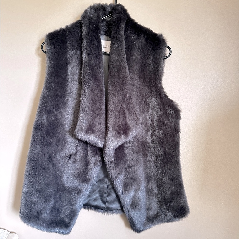 LOFT grey faux fur open vest